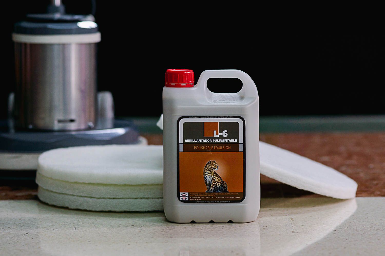 images/imagenes/servicios/002-abrillantadores/galeria/abrillantador-pulimentable-Leopard-6.jpg#joomlaImage://local-images/imagenes/servicios/002-abrillantadores/galeria/abrillantador-pulimentable-Leopard-6.jpg?width=1500&height=1000